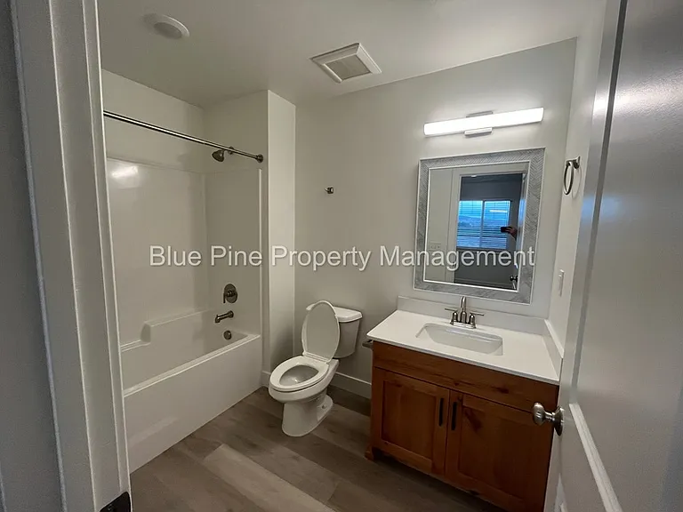 6322 N Freedom Rd #4 — Photo 10