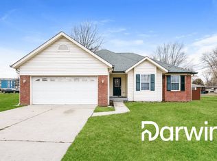 4230 Solun Rd, Indianapolis, IN 46221