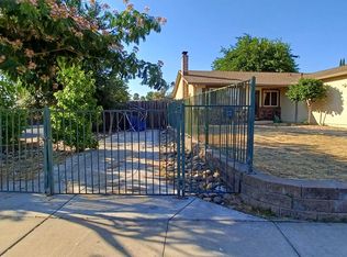 701 Almond Dr, Oakley, CA