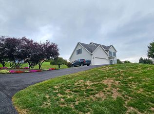 9531 Tomstown Rd, Waynesboro, PA 17268