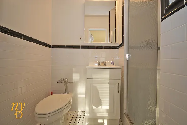 Rented by New York Dwellings LLC | media 30