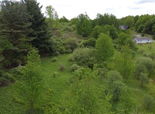 9999 Hacadam Rd, Sauquoit, NY 13456