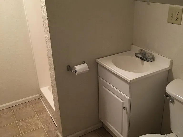 5304 N Elgin St — Photo 11