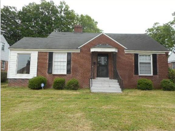 1st image of 1072 N Belvedere Blvd