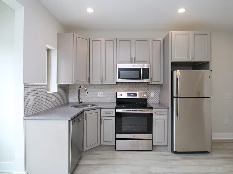 3718 Haverford Ave #2F — Photo 4