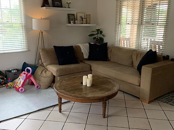 4th image of 421 W Los Olivos St Unit D