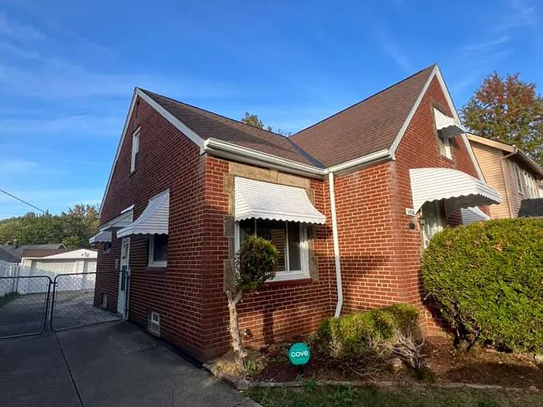 11215 Langton Ave — Photo 3