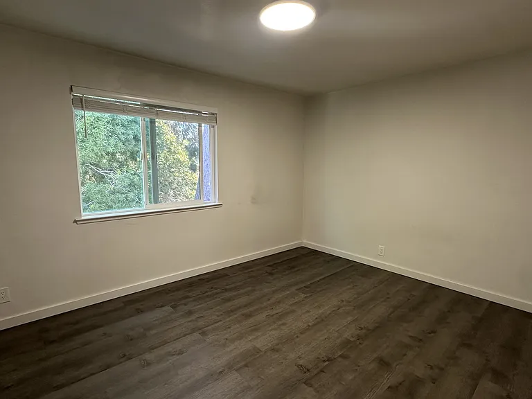 2156 Carlmont Dr #3 — Photo 20
