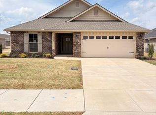15405 Springbrook Trce, Athens, AL 35611