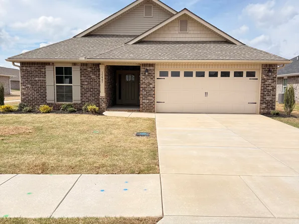 15405 Springbrook Trce, Athens, AL 35611