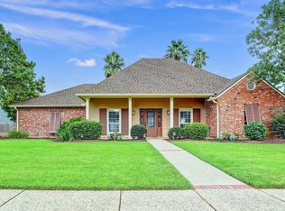 106 Innisbrook Dr, Broussard, LA 70518