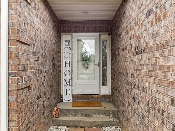 3rd image of 114 Locust Lane