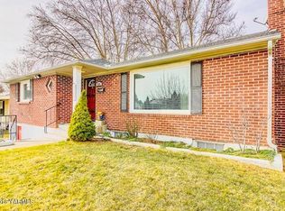 910 S 27th Ave, Yakima, WA 98902
