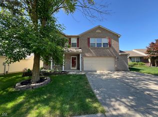 10432 Cedar Dr, Fishers, IN 46037