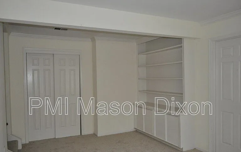 4035 Huckleberry Row — Photo 8