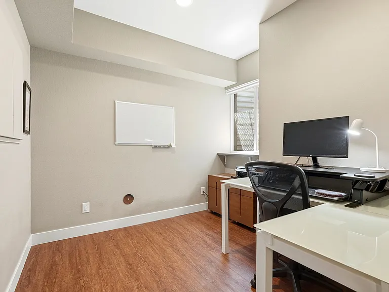 4976 Akron St — Photo 13