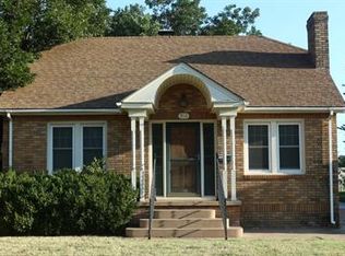 910 W York Ave, Enid, OK 73701