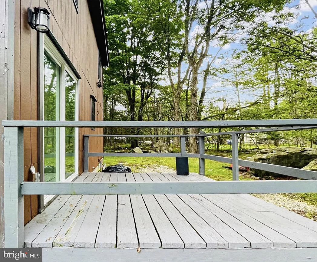 3 bed, 1260 sqft, $2,000 — Photo 3