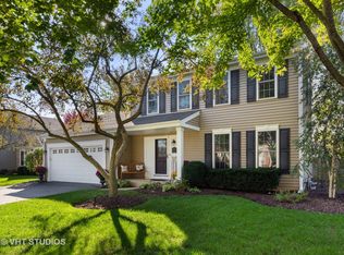 650 Cypress Bridge Rd, Lake Zurich, IL 60047