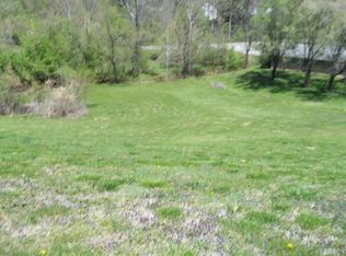 213 Easter Rd, Nitro, WV 25143