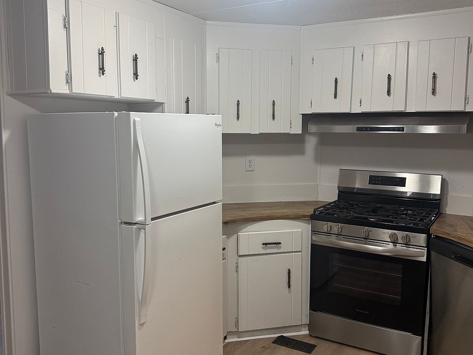 1st image of 1251 N 22nd Cir