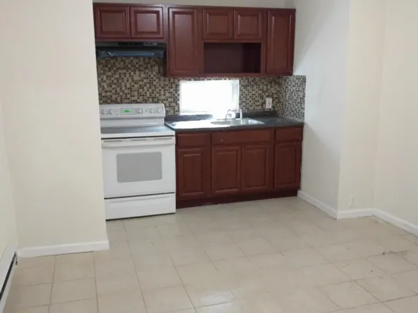 6012 Irving St, Philadelphia, PA