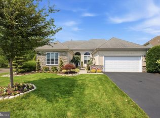 937 Laurens Ln, Warminster, PA 18974