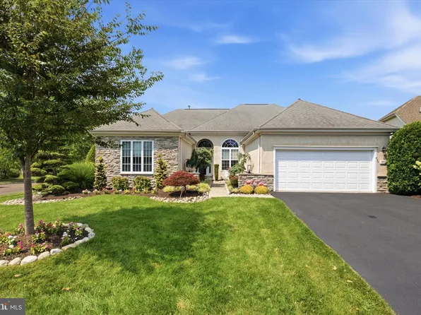 937 Laurens Ln, Warminster, PA 18974