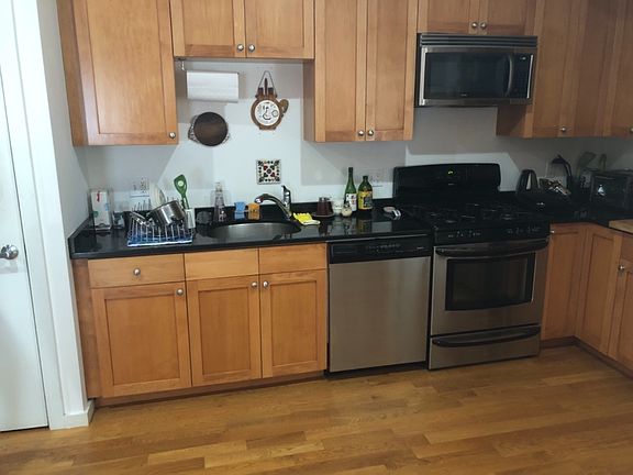 4th image of 2 Beech St Unit 201