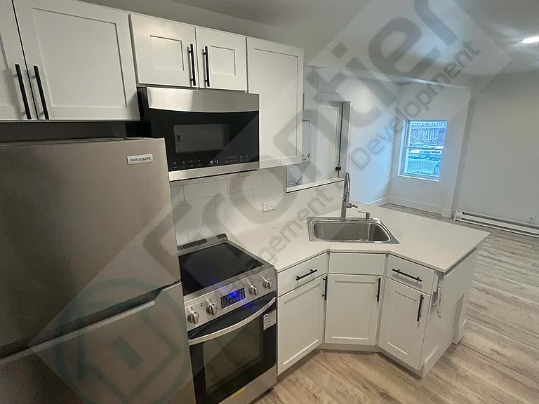 2315 Whirlpool St #1 — Photo 1