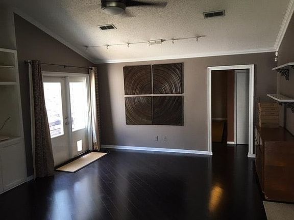 Family room vaulted ceiling