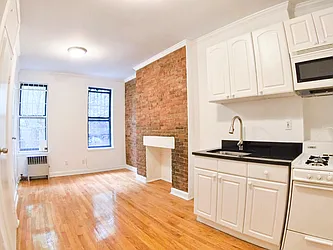 Rented by Urban Real Estate Inc