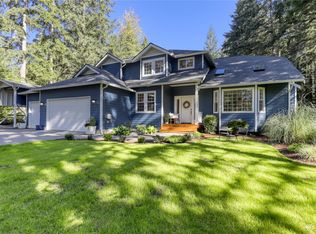 8648 Cherry Orchard Ln NE, Bainbridge Island, WA 98110