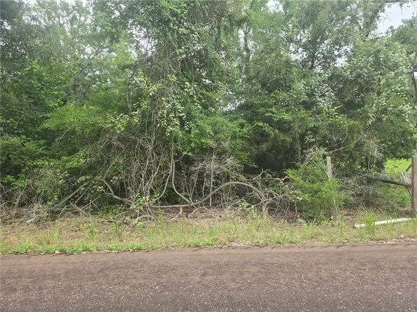 Woody Ln, Bryan, TX 77807