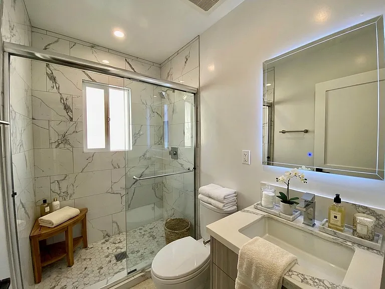 3207 W 3rd St #10A — Photo 7