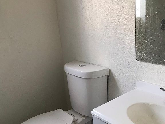 5th image of 1348 S 9th Ave #1