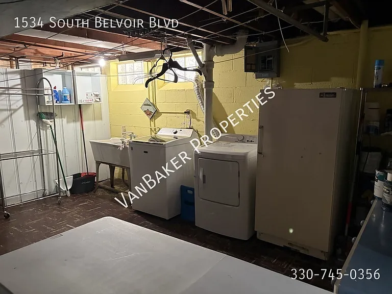 1534 S Belvoir Blvd — Photo 14