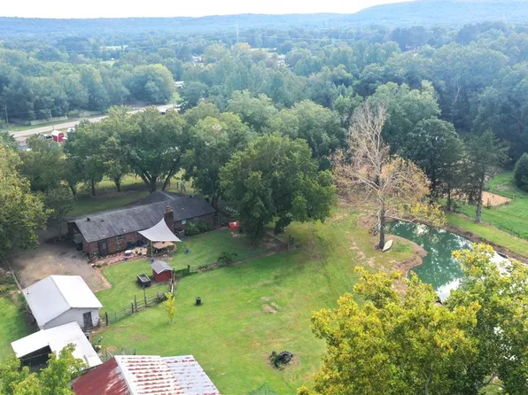 7437 State Route 124, Russellville, AR 72802
