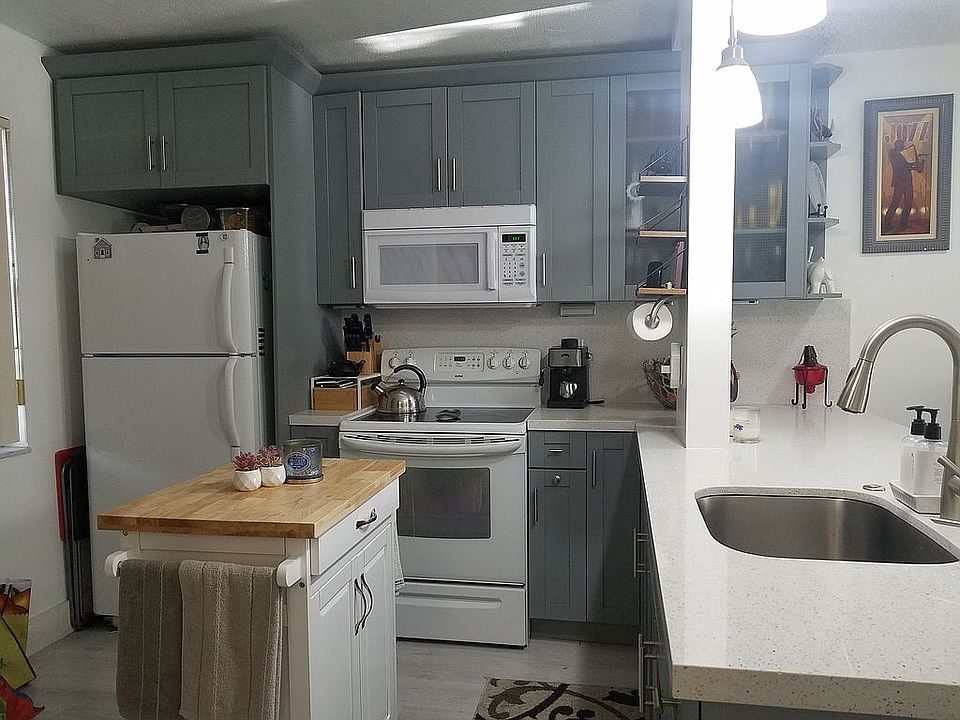 1st image of 9460 Fontainebleau Blvd