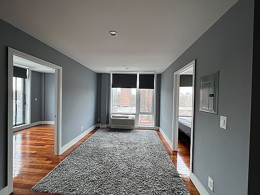 4th image of 21-34 Broadway #6A