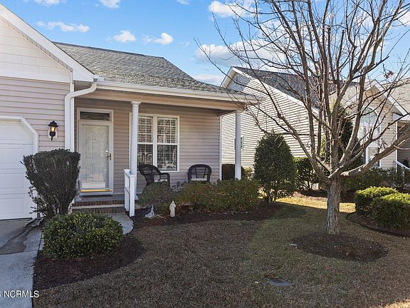 5th image of 515 Village Green Drive