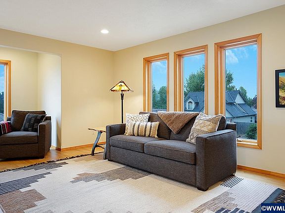 5th image of 1707 Berndt Hill Dr S