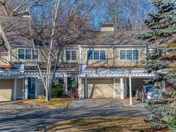 2 Parker Ridge Way Unit 2, Newburyport, MA 01950