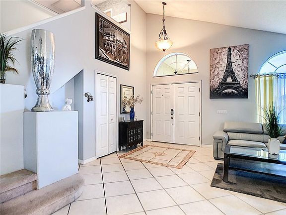 5th image of 11811 Hartfordshire Way