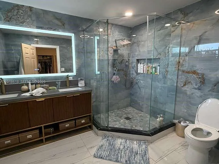 5740 SW 57th Way — Photo 12