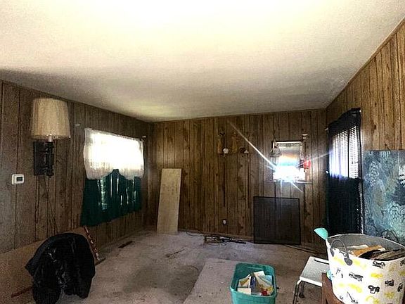 5th image of 1055 N Vanderburg St