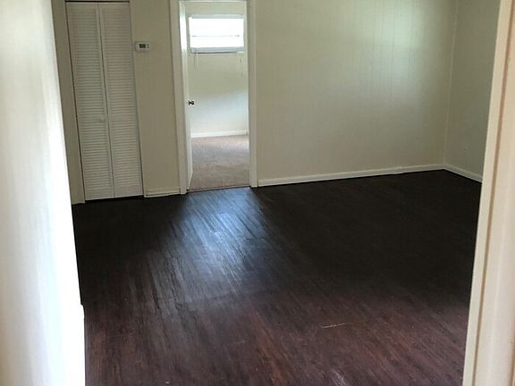 4th image of 1115 Timberlane Trl