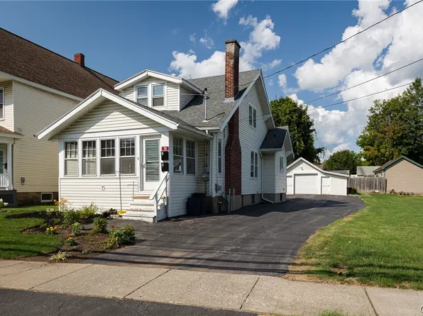 70 Riverside Dr, Utica, NY 13502
