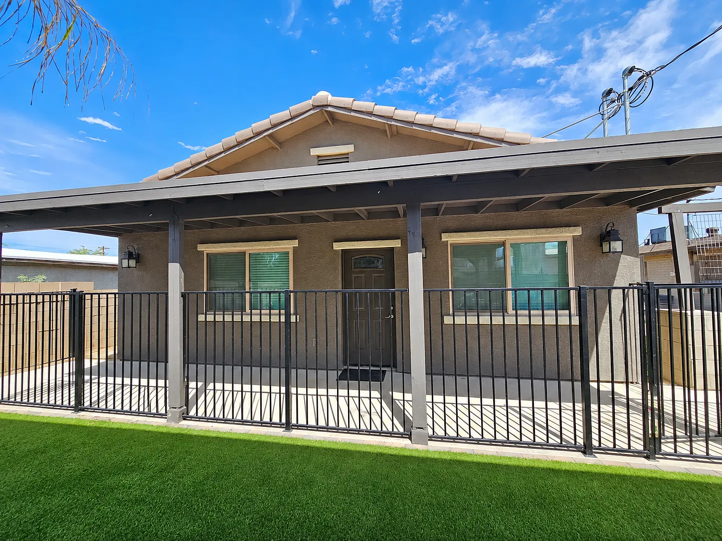 3 bed, 1200 sqft, $1,950 — Photo 2