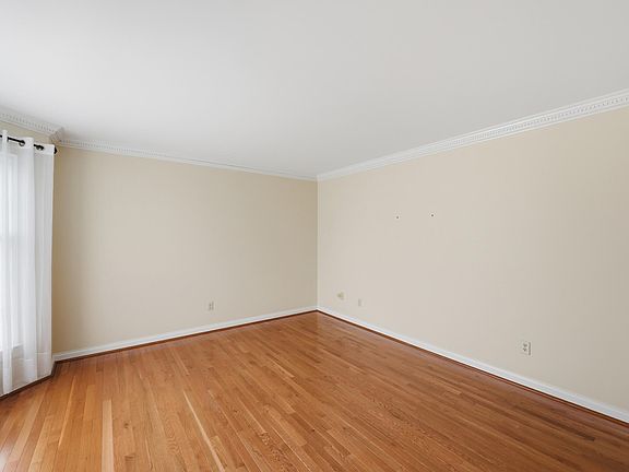 5th image of 4124 Palmetto Dr